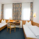 Maison d'hôtes Kreuz Gaestehaus Und Lauchertbar Mit Terrasse Gammertingen