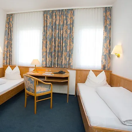 Pensión Kreuz Gaestehaus Und Lauchertbar Mit Terrasse Gammertingen